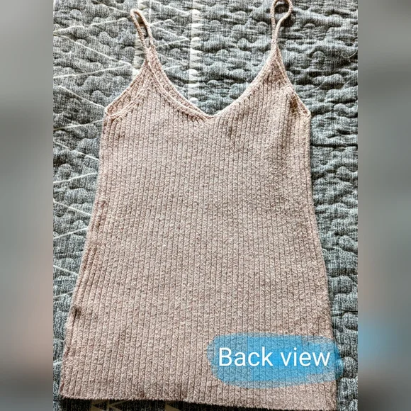 American Eagle, ribbed style, ladies tank, soft pink colour, size Med, EUC - Picture 7 of 10